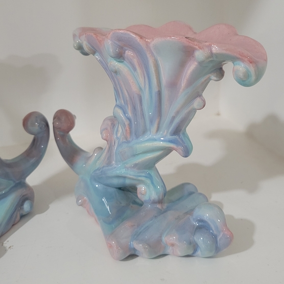 Vintage Royal Haeger Fleur De Lis Ceramic Candlesticks Pair - Picture 2 of 13